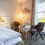 Wilhelmshoehe 4* Rostock