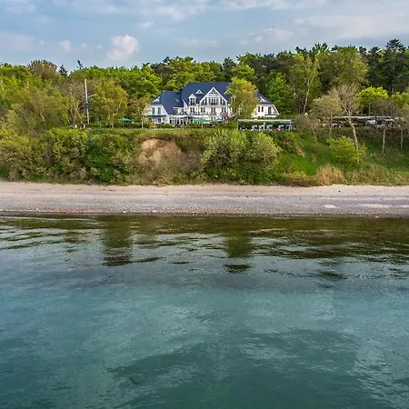 Wilhelmshöhe Hotel 4*