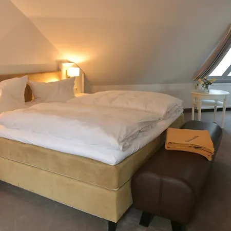 Wilhelmshöhe 4*